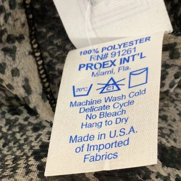 Zuliana Animal Print Long Sarong. One Size Fits Most. Made in USA New With Tags. - Picture 4 of 4